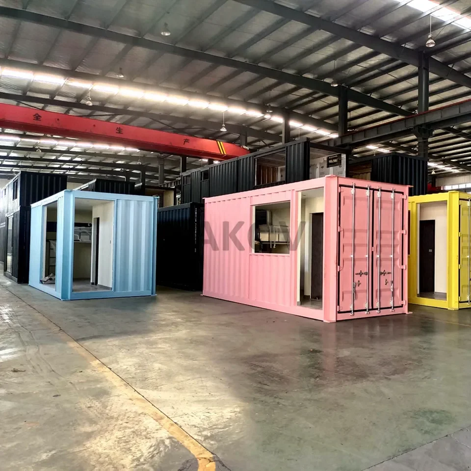 Wholesale Ready To Ship Container Homes 40Ft Luxury House Prefabricated 4 Rooms Shipping Container Homes 40 Ft Luxury
