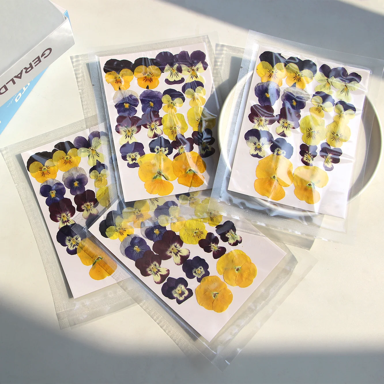 18pcs/pack Pansy/Violet/Viola Pressed Flower Mix Colors Bag For Wax Seal Epoxy Resin Jewelry Phone Case And DIY Craft