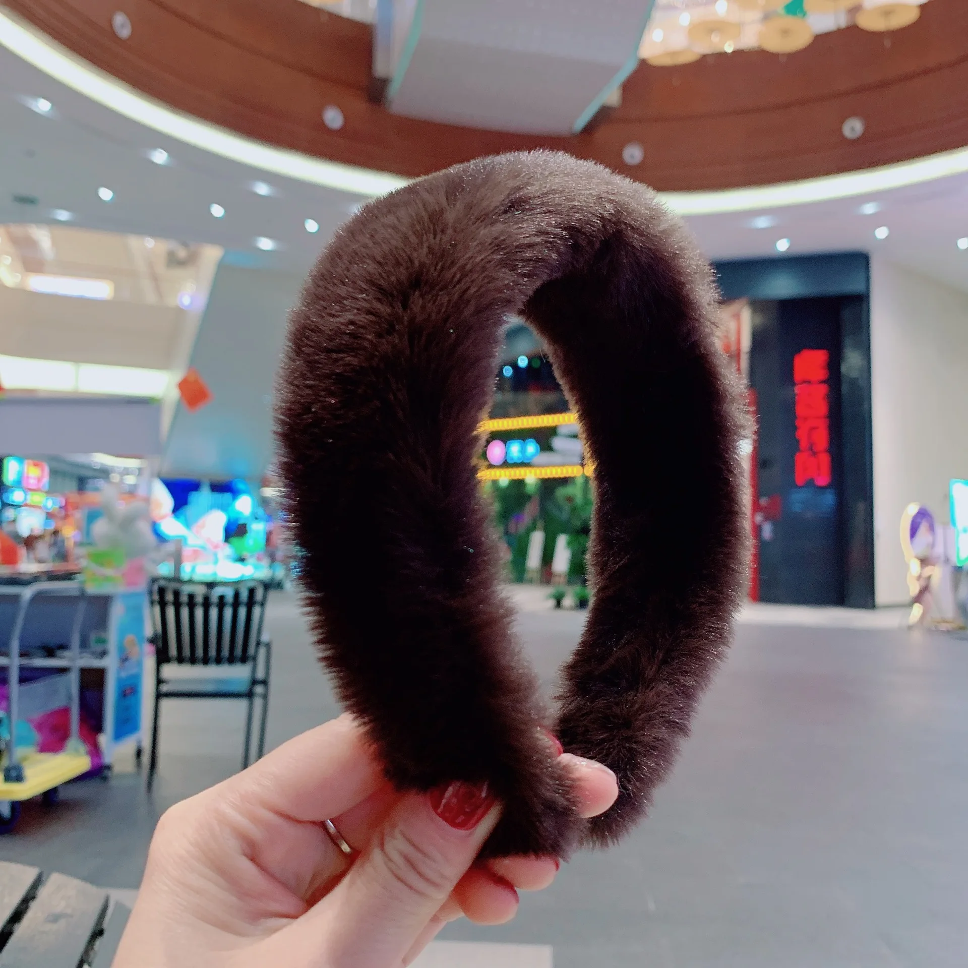 
Korean Version Of Autumn Winter New Sweet Retro Socialite Temperament Fur Europe The United States Hairb Fur Accessories 