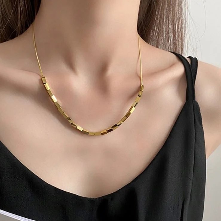 Ins Titanium Steel 18k Gold Plated Snake Bone Chain Necklace Stainless Steel Small Cubes Choker Necklace