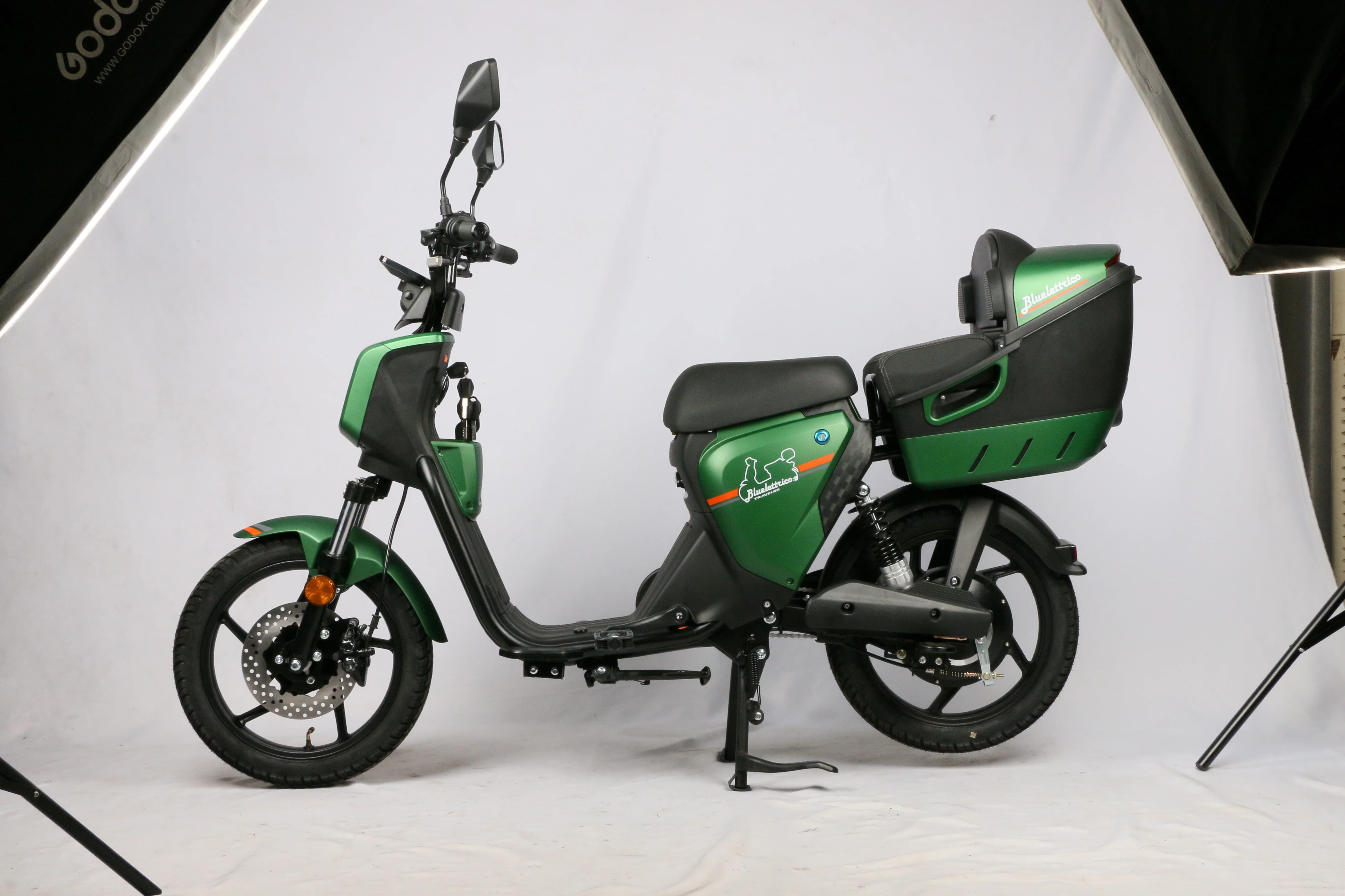EEC COC Wholesale cargo bike optional electric motorcycle 350W brushless electric mobility scooters for fashion sale