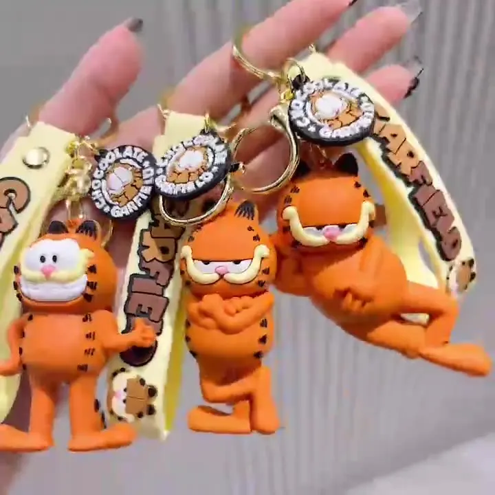 Cute keychains kids toys 3D cartoon lazy Garfield llaveros key chains wristlet gifts for women couple bracelet