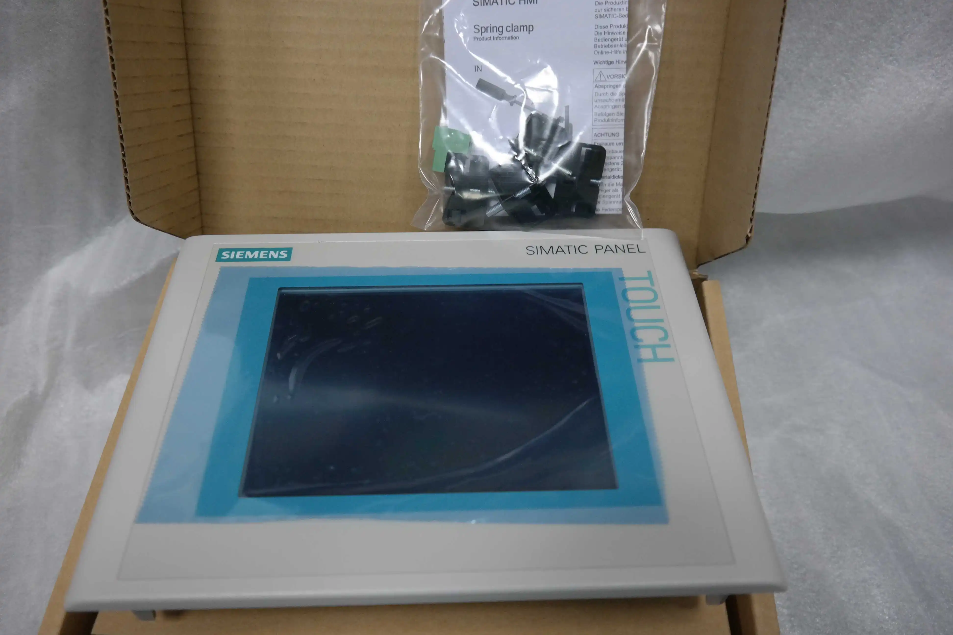 100% new original HMI touch screen 6AV6640-0CA01-0AX0 TP170 Siemens
