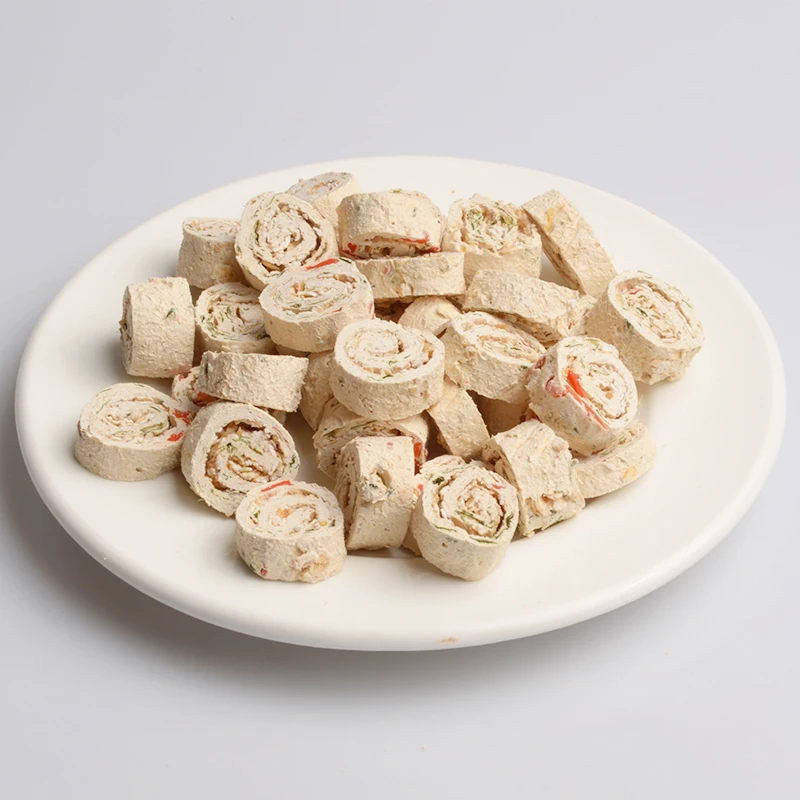 OEM Pet snack cod dog snack beauty hair calcium is easy to digest dog treat codfish and vegetable roll