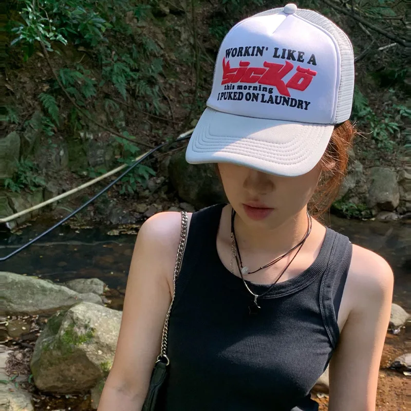 Wholesale Custom 3d Puff Embroidery Mesh Trucker Cap Women Men Printing Trucker Cap Foam Trucker Hat