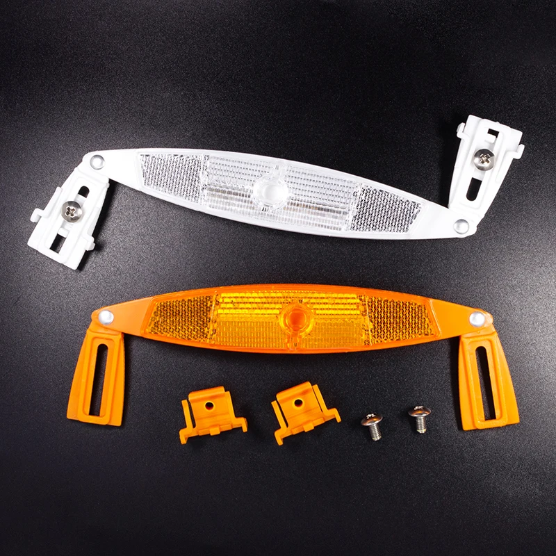 XH-B133 spoke reflectors on wheel from bike parts for safety