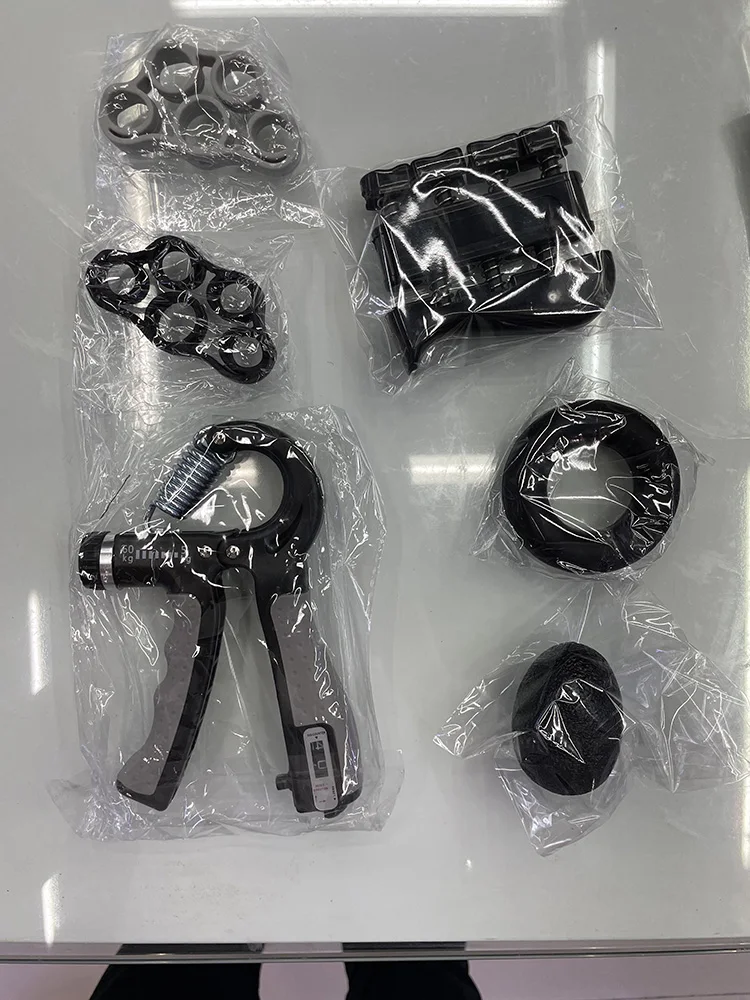 2021 hotsale  Hand Grip Strength Trainer Set Custom Adjustable Strengthener Hand Trainer