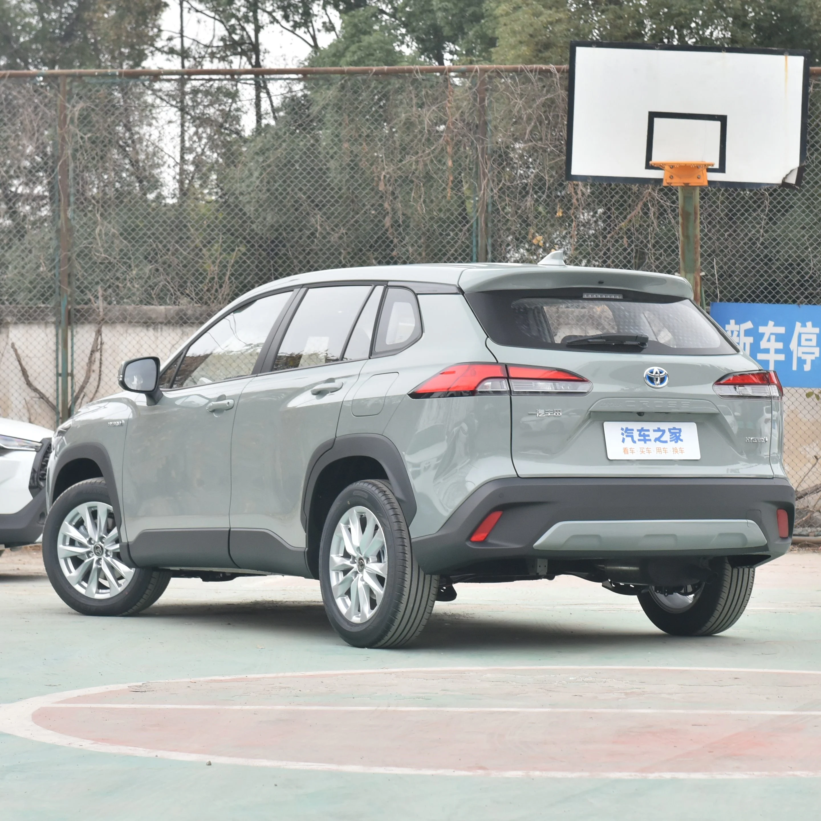 2024 Toyot a Corrolla Cross SUV FWD hybrid 2.0L 152PS L4 R18 112 кВт/188 нм флагман LHD Новый Подержанный автомобиль для продажи