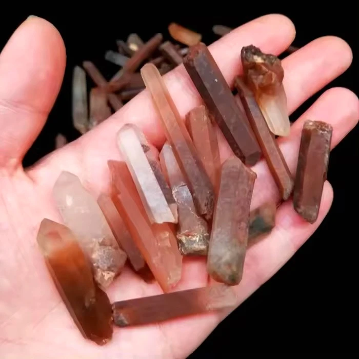 Unprocessed Natural Red Crystal Rough Strip Quartz Crystal Stone point For Decoration