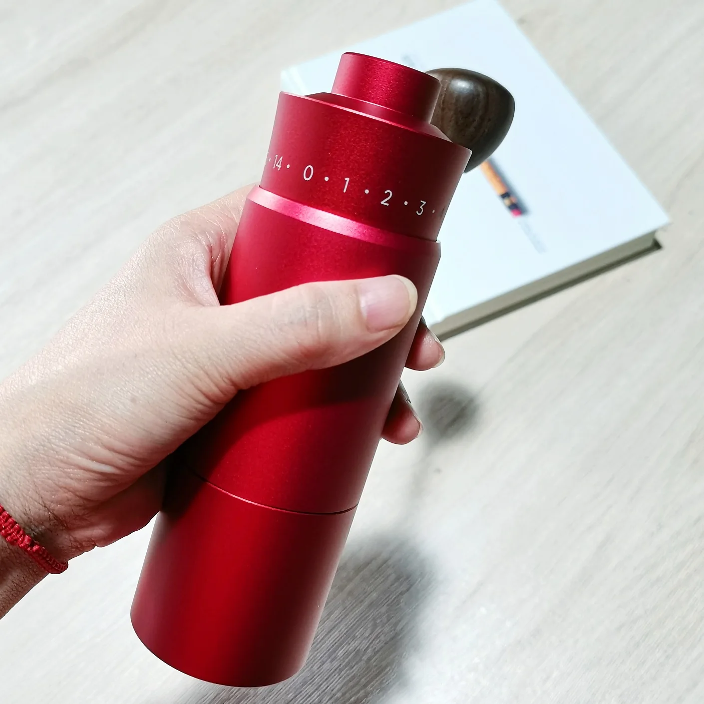 Portable Cafe Coffee Beans Grinder Stainless Steel  external thickness control Hand Manual Coffee Grinder