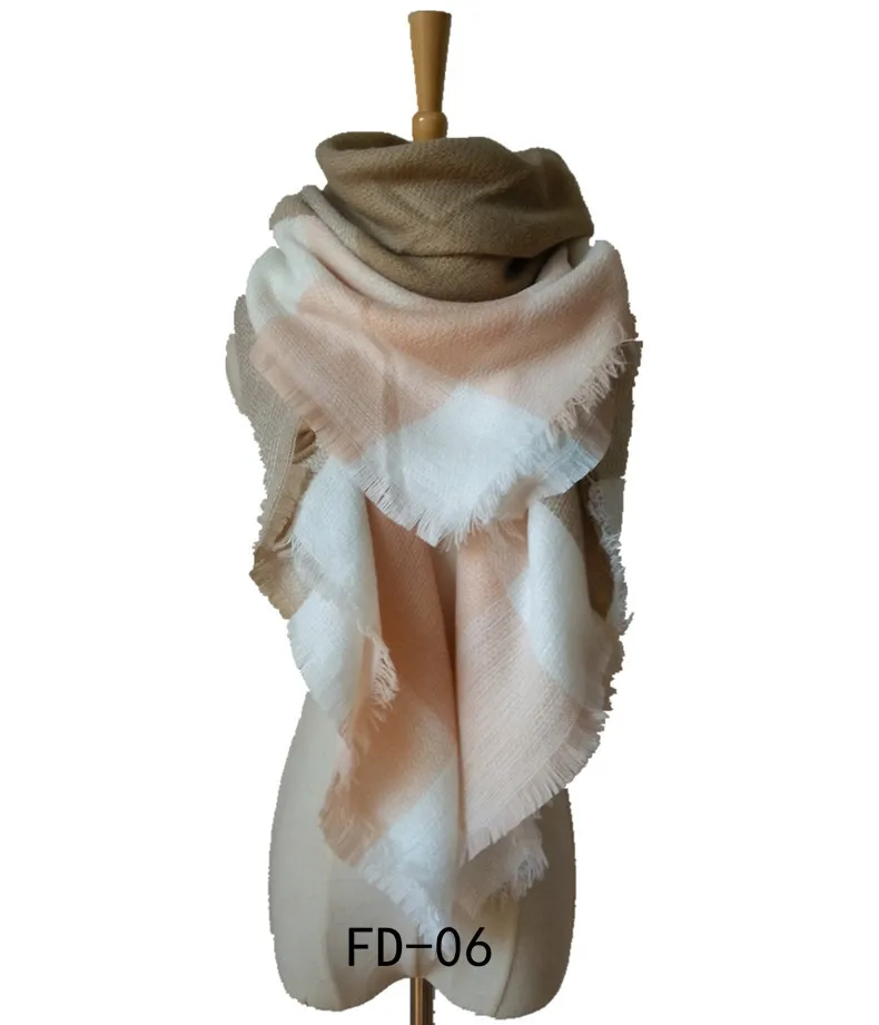 Wholesale 2020 hot selling women warm scarf knitted acrylic  140 x 140 cm square  winter women scarf