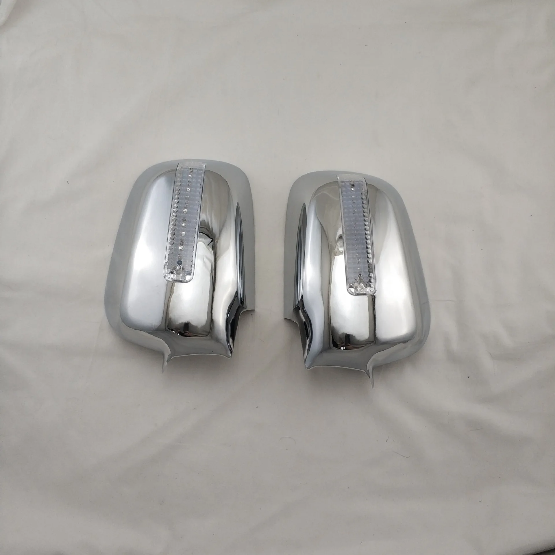 Hot Sale Car Accessories Exterior Decoration ABS Chrome Mirror Cover LED For Honda CRV 2001-2006