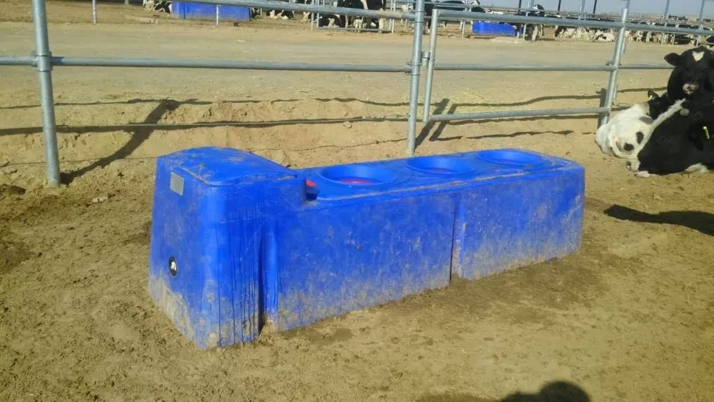 Heater  Antifreezing  Cow Cattle Waterer Drinking Bowl Livestock Trough