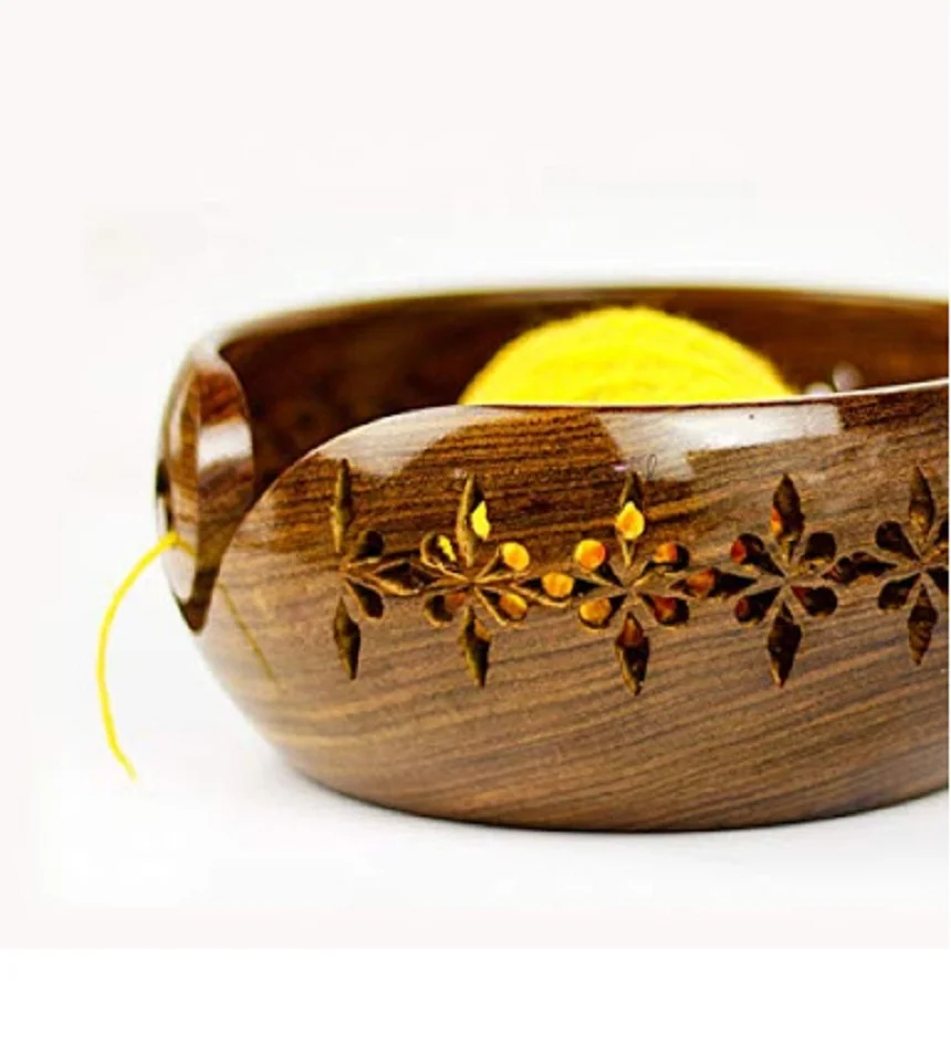 
 Деревянная чаша из пряжи  