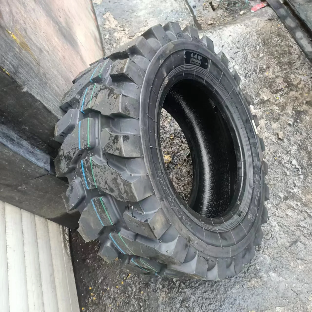 forklift industrial trailer skid steer loader telehandler wheel loader manlift10.5/46-16 OTR nylon tire