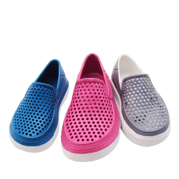 
2021 Newest Clogs EVA Garden Cheap Light Clogs anti slip summer garden shoes for kids unisex Fashion 