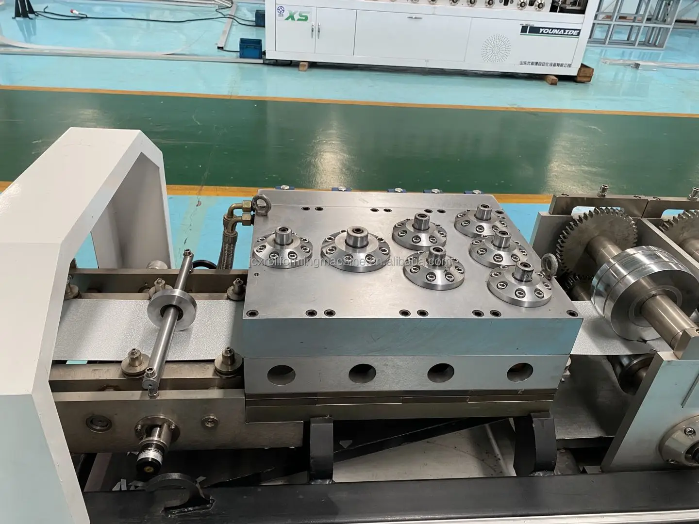 Ready To Ship Building Material 89 LGS Light Gauge Steel Framing Roll Forming Machines for House Construction
