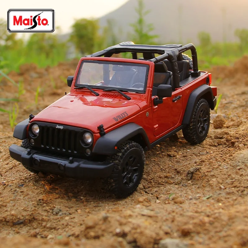 Модель 1:18 автомобиля Maisto Wrangler Williys