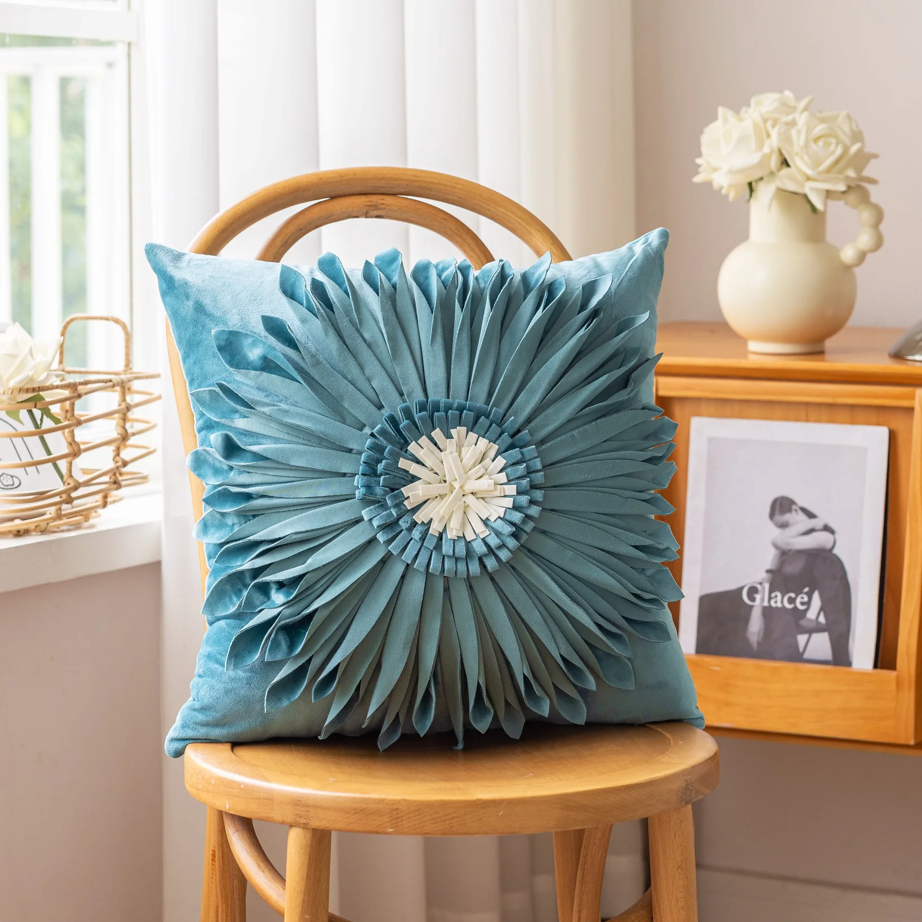 Handmade 3D Sunflower Throw Pillow Covers Sofa Decorative Round Dahlia Accent Soft Velvet Pillow Cases