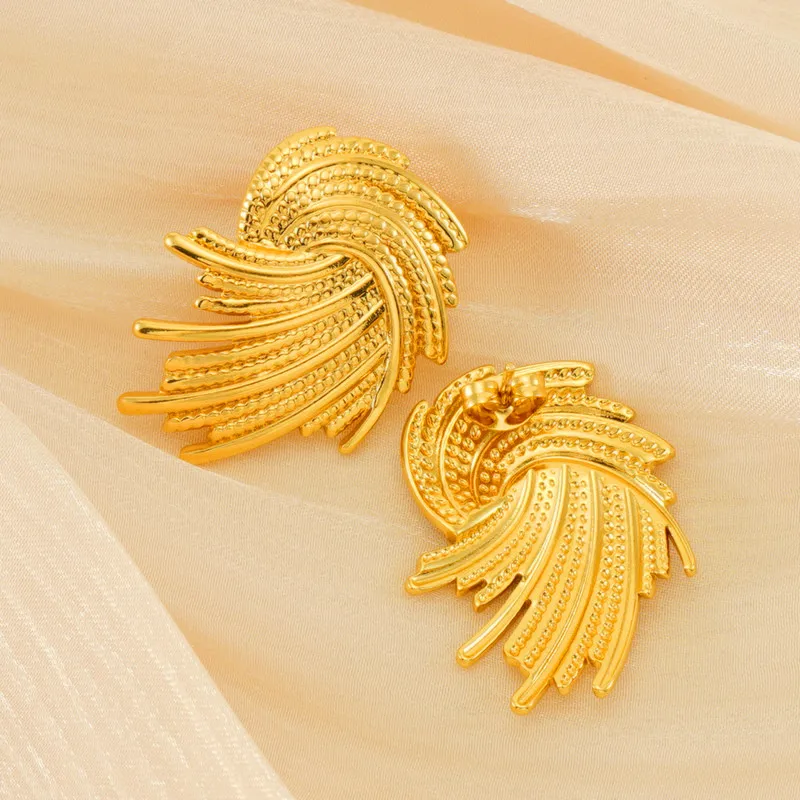 Fashion Stud Earring 18k Gold Color Plated Stainless Steel Earring Jewelry For Woman Daily Wear