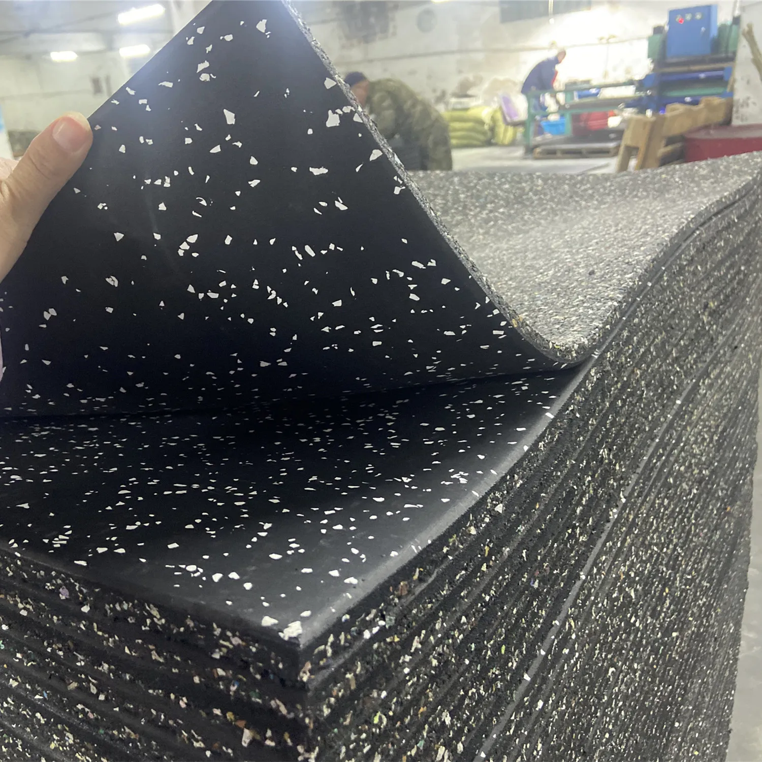 Wholesale EPDM Rubber Flooring Rolls Mats Gym Mats Interlocking Rubber Flooring For Garden Park