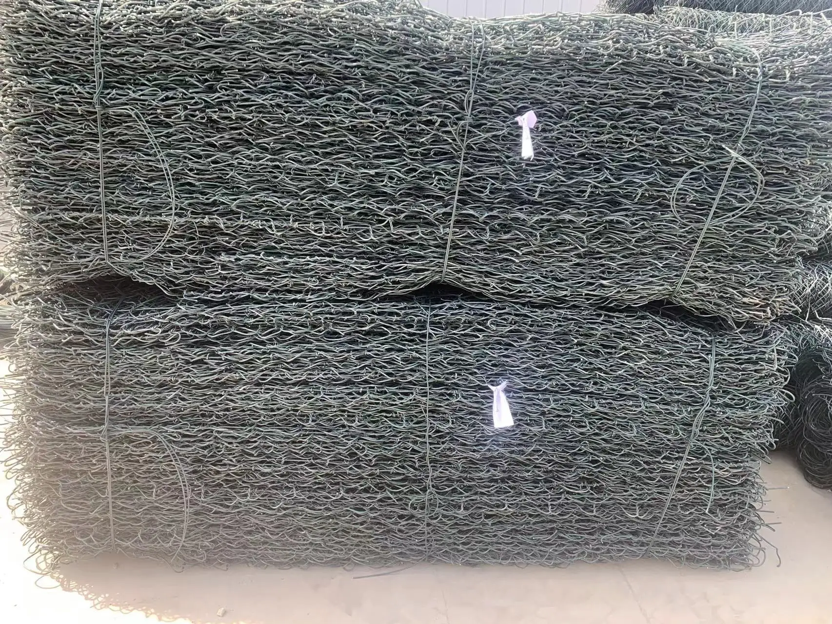 Galvanized Wire/PVC Coated Gabion Box from China factory hot sale