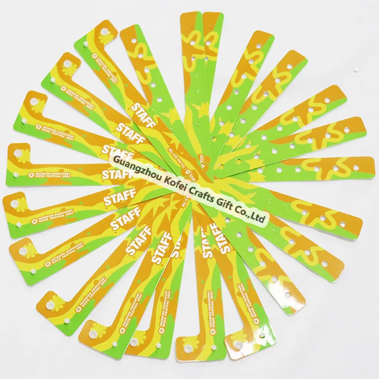 Kofei 2024 New Custom Vinyl Wristbands Festival Event Medical Waterproof Tag Bracelet Disposable Vinyl Plastic PVC Wristband