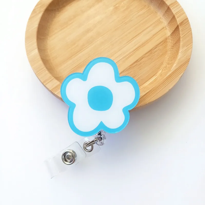 New product ideas 2024 amazon badge holder accessories for Doctors nurses and students gift office retractable badge scrolls