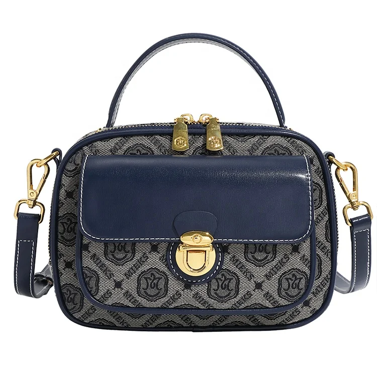 High Grade Feeling Small Square Bag 2023 New Printed Portable Niche Retro Fashion Versatile One Shoulder Diagonal Cross Bag