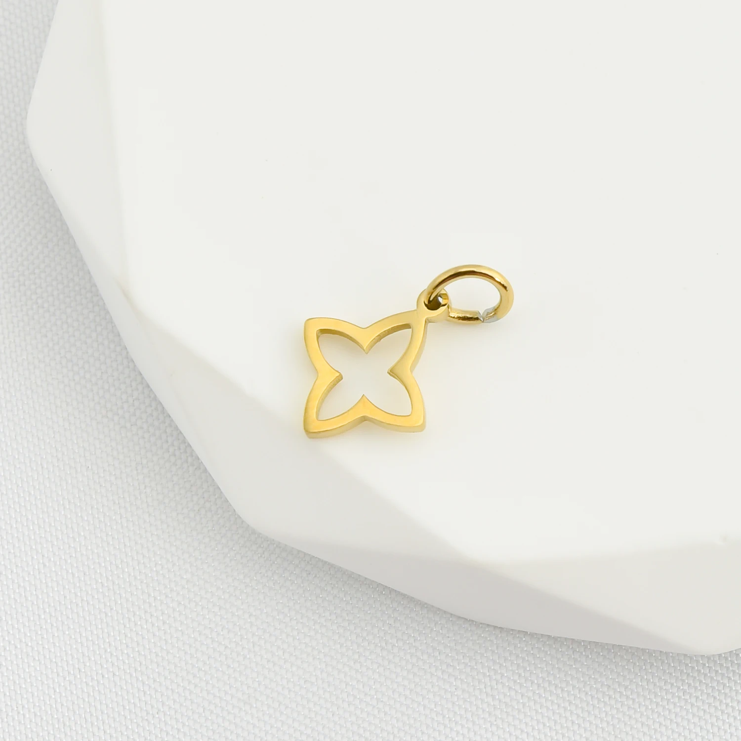 Four-leaf clover hollow pendant 14K gold plated Diy handmade necklace bracelet stainless steel jewelry accessories