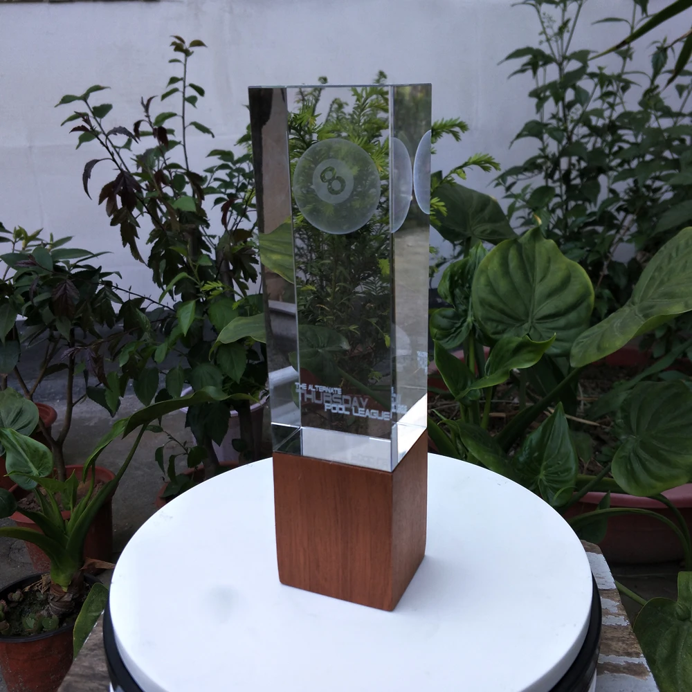 Customized Individual Name Engraved High Quality cube 3D laser inside Crystal glass  Award Trophy with wood base Souvenir Gifts