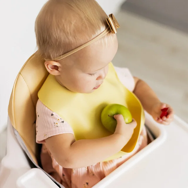 ES-Pro Factory Wholesale Eco-Friendly Silicone Baby Bibs BPA-Free Easy Wipe Clean Non-Toxic and Waterproof with Custom Logo