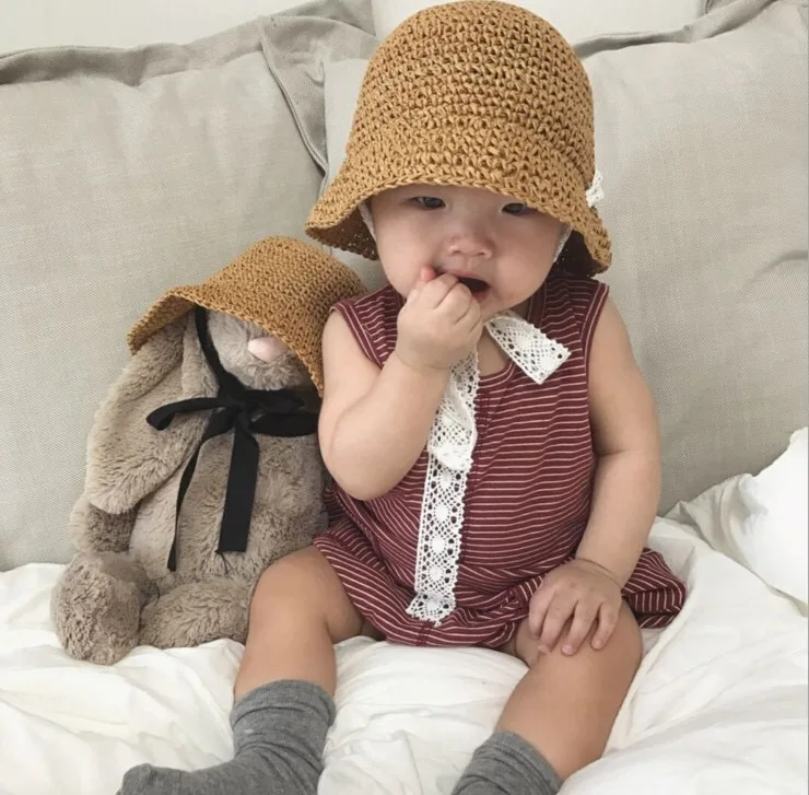 Wholesale Kids Straw Hats with long lace Summer Sun Hats for children 100% handmade sunscreen cap baby girls Brim Bucket hat
