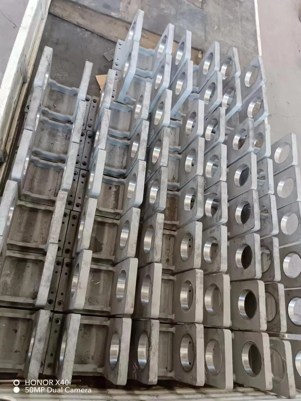 Forged Steel Crane Gantry Rail Wheel Crane On Wheels Crane Trolley Wheel Block