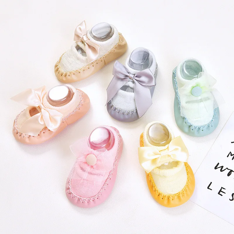 Hot soft rubber bottom floor thick warm newborn anti slip baby socks shoes