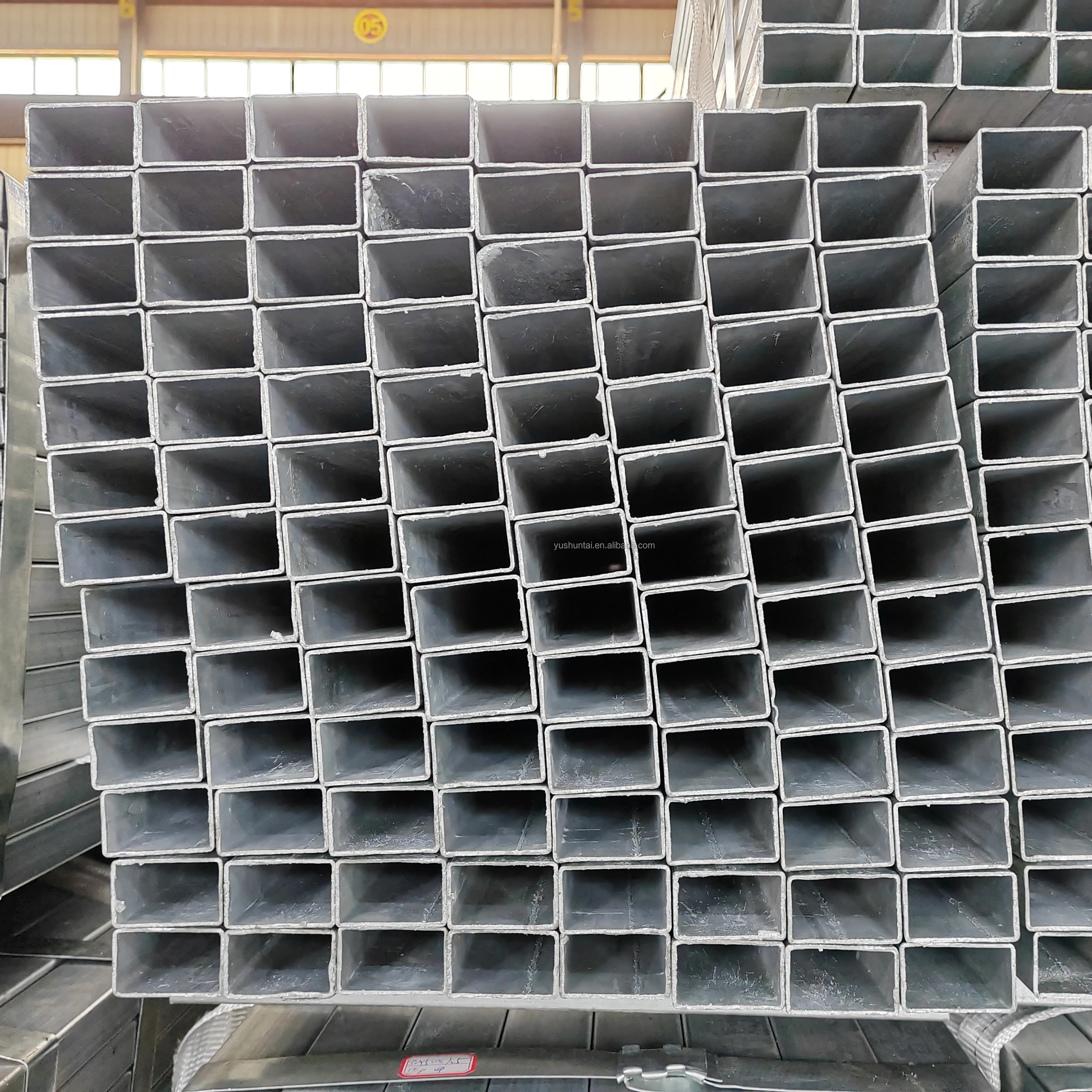China High Quality Seamless Steel Pipes Low Priced Hollow Section 25*25 50*50 Astm Q235 Q195 Q345b 304 316 316l 402 Square Pipe