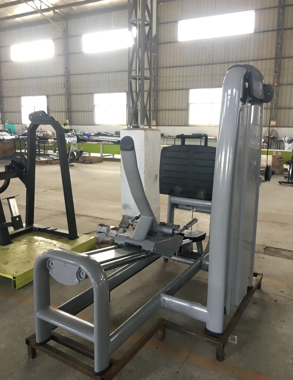 Factory Wholesale Pin Loaded Commercial Gym Machine exercise equipment Leg Press machine