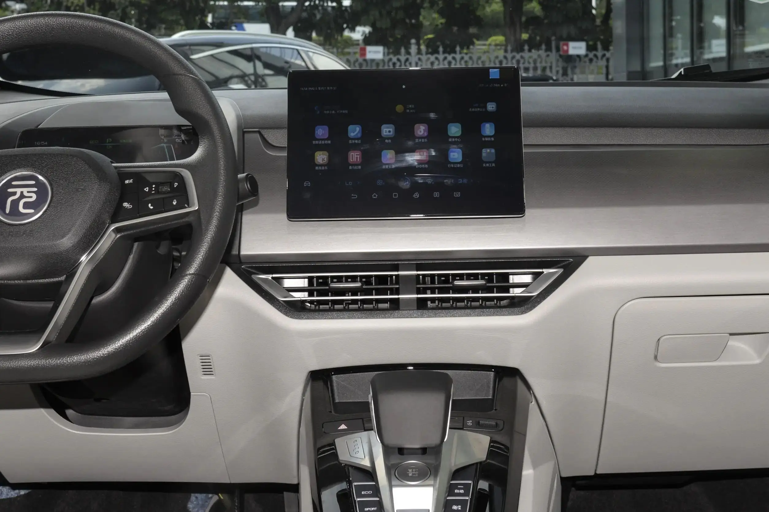 Hot-Selling Left Hand Drive 2021 2022 2023 Luxury Version BYD Yuan Pro Fast Charging New Energy Vehicle Used Car