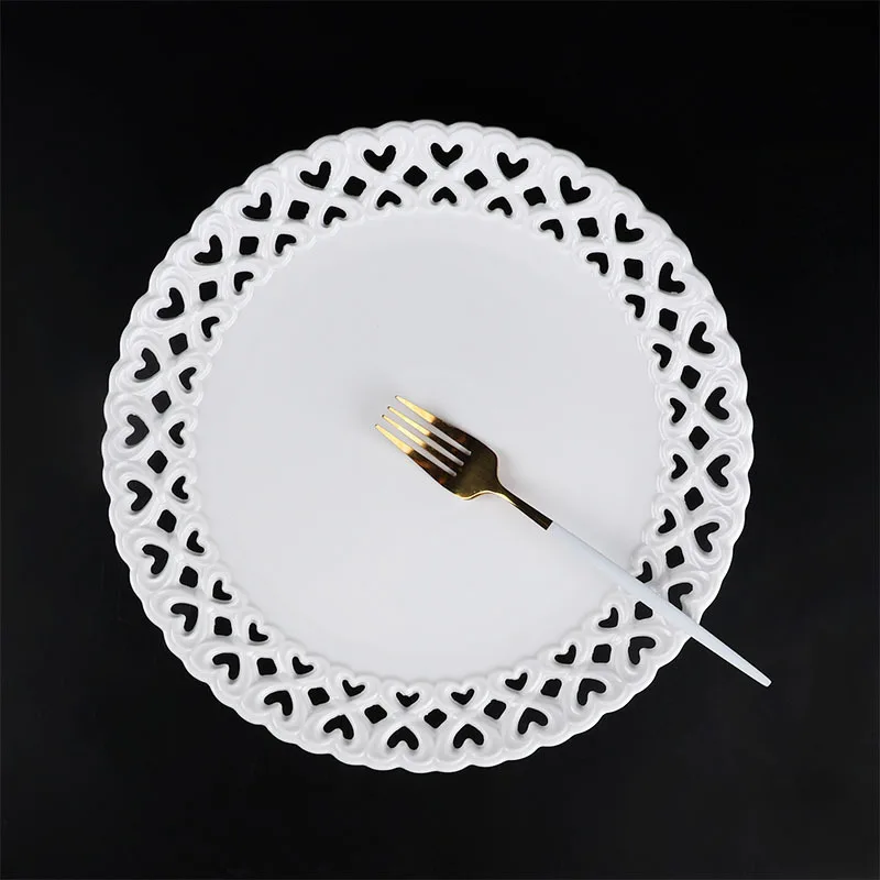 Factory Customizable White Ceramic Tableware Hollow Lace Disc Design Western Food Wedding Plate Decorative Fruit Cake