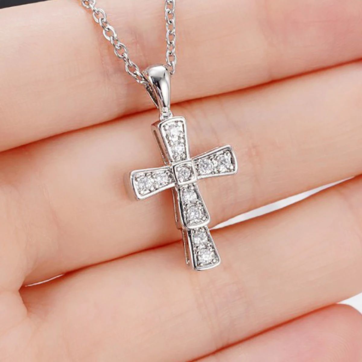 CAOSHI Vintage Style Full Cubic Zirconia Cross Necklaces For Women Fashion Party Weeding Silver Plated Pendant Necklaces Jewelry