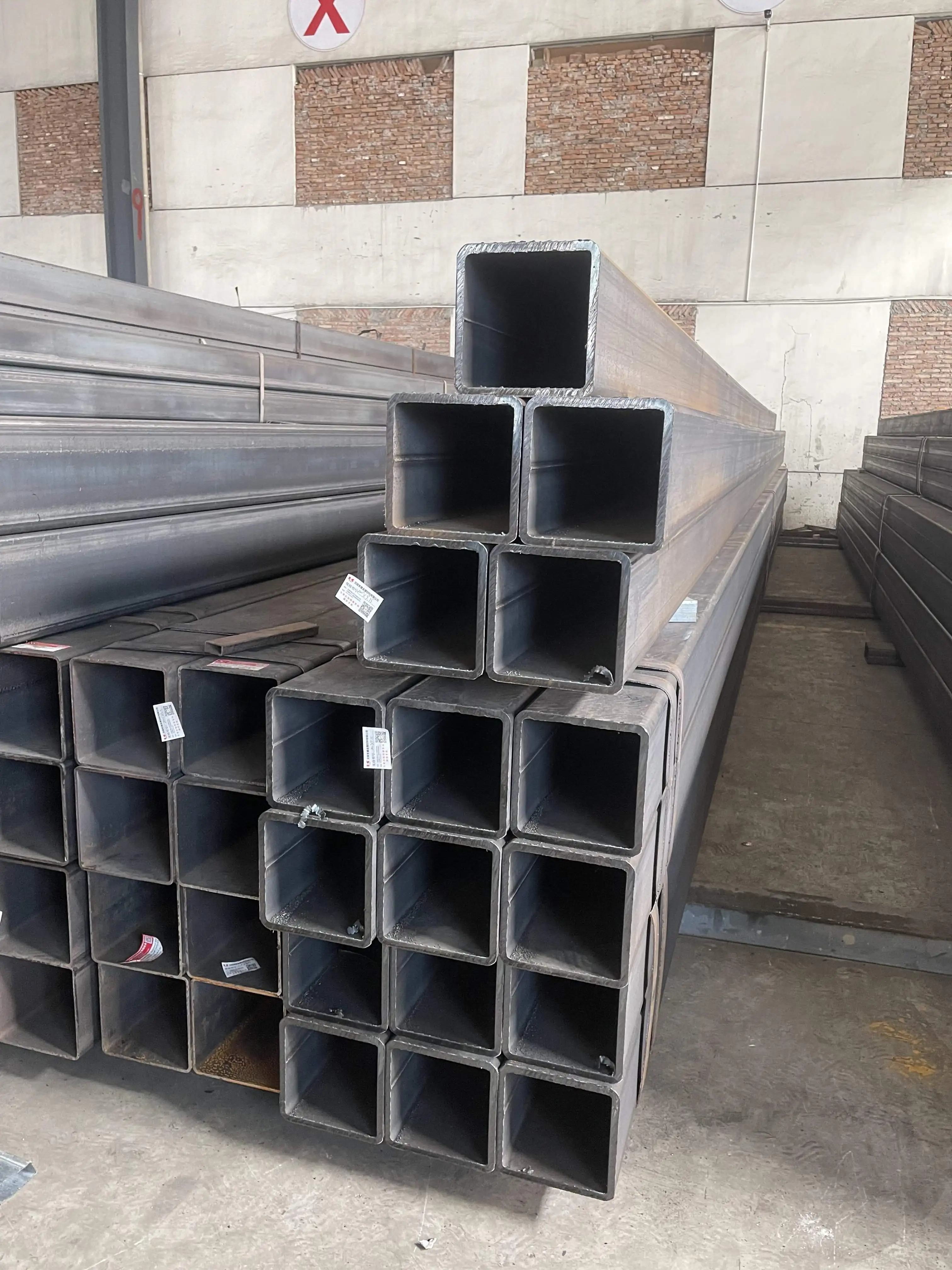 Q235 Q345 Hollow Section 160mm Square Steel Pipes 50X50 Structure Square Steel Tube ASTM A53 Pre Galvanized Square Steel Tube
