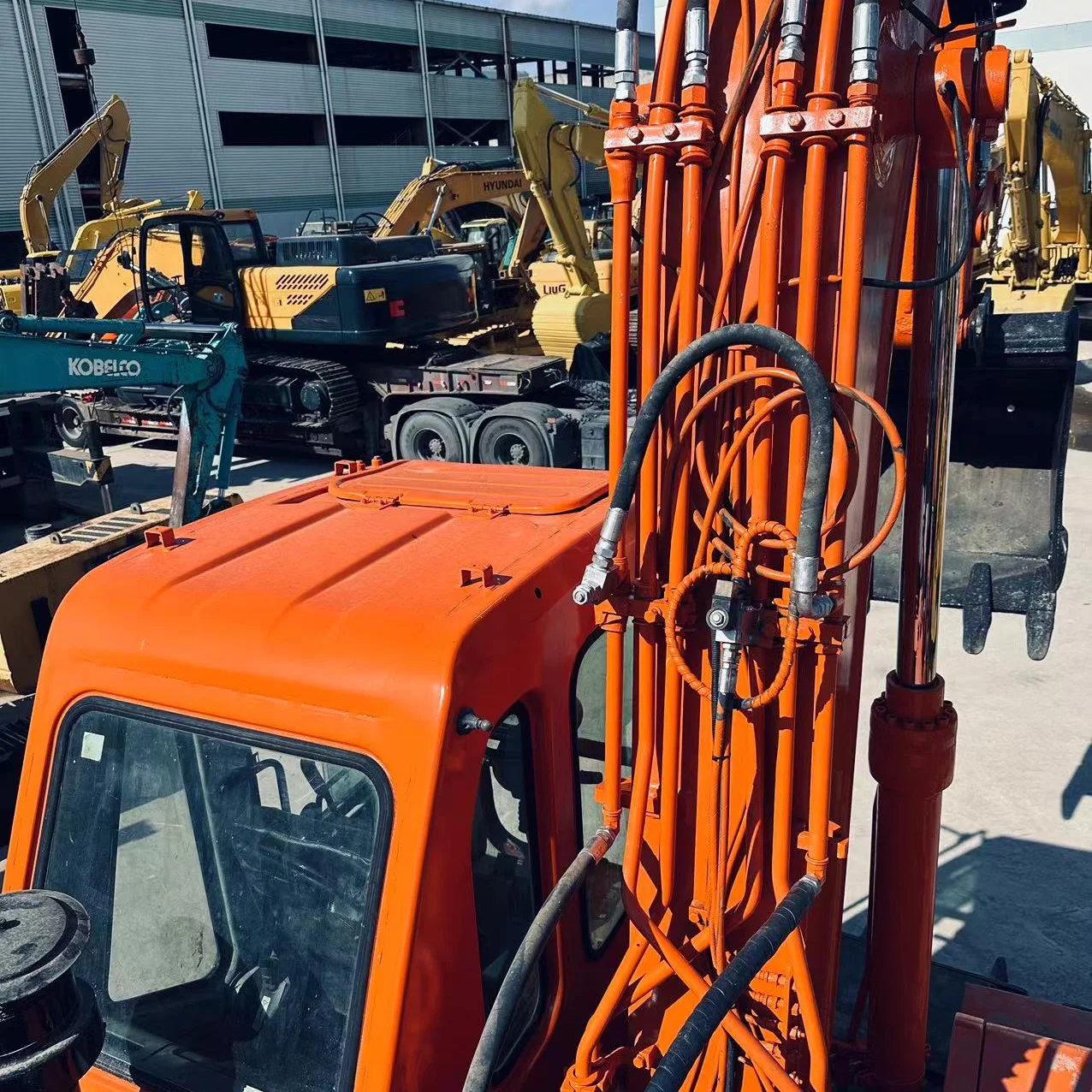 Cheap Price Used Doosan Dh150W-7 Excavator Good Condition Machine for Digging