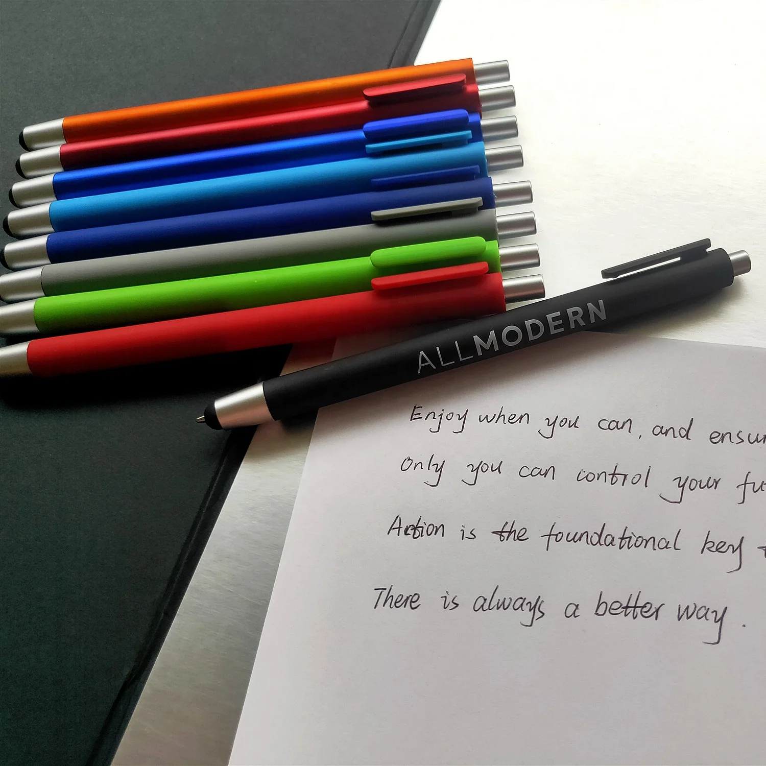 stylo personnalisable papeleria ballpen wholesale use and throw plastic ball pen with custom vip logo