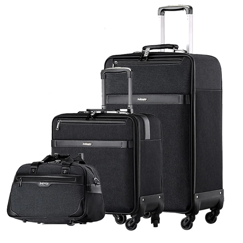 Комплект чемоданов из мягкой ткани