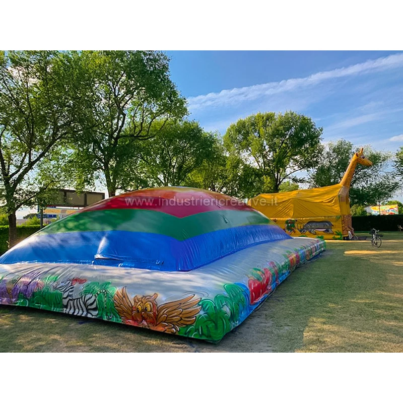 Large rainbow color inflatable airbag inflatable game montagne for kids outdoor play