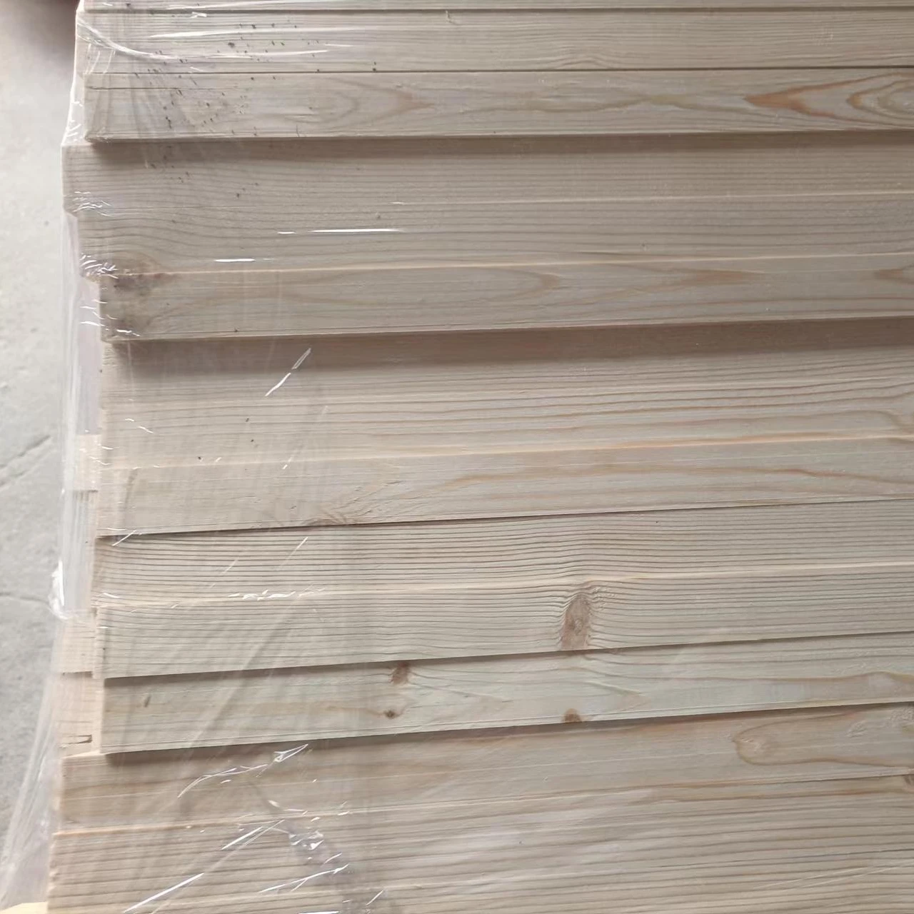 Pine Wood Building Keel Solid Pine Wood Board Building Wood Factory Selling Price