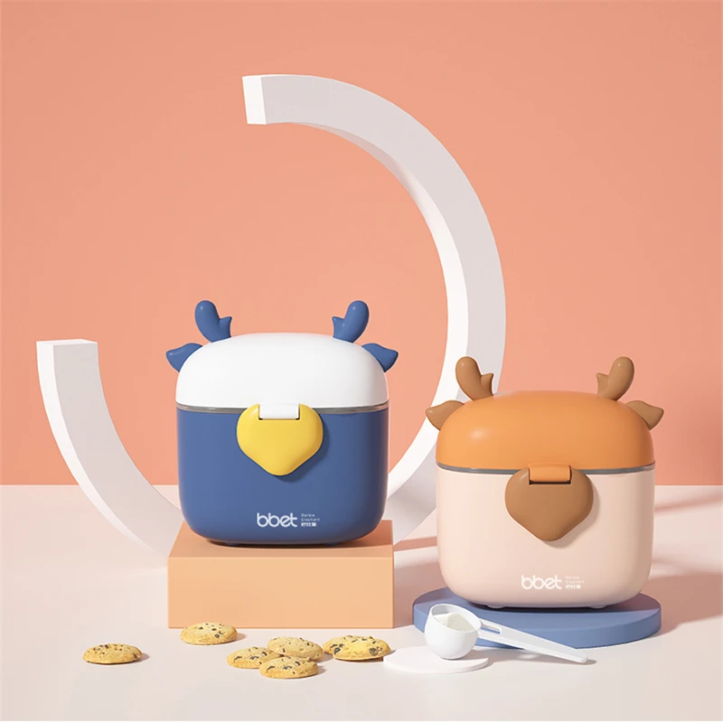 BPA free plastic portable baby formula powder storage container with spoon milk powder dispenser