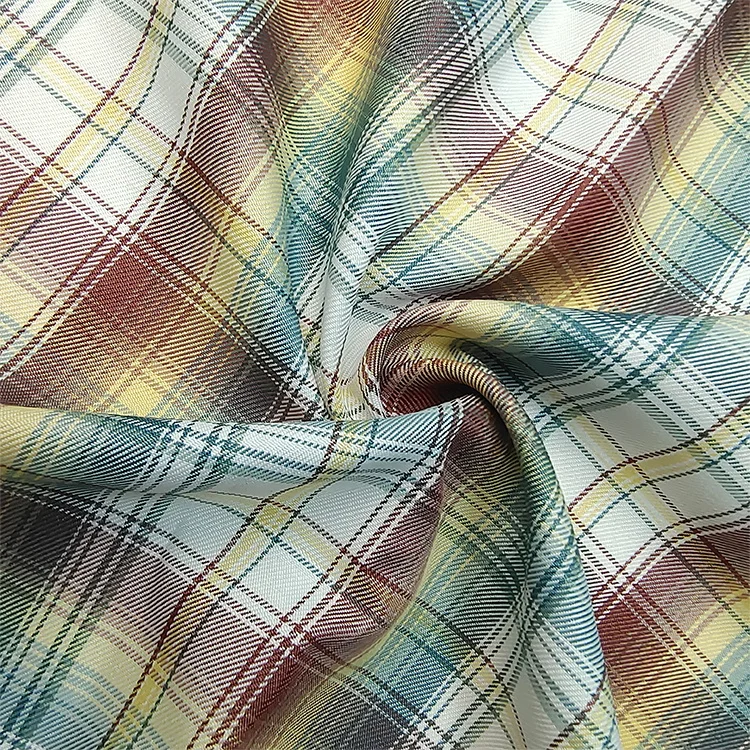 Spot cheap Christmas clothing fabrics Advantage 100% polyester yarn dyed plaid prom apparel fabric