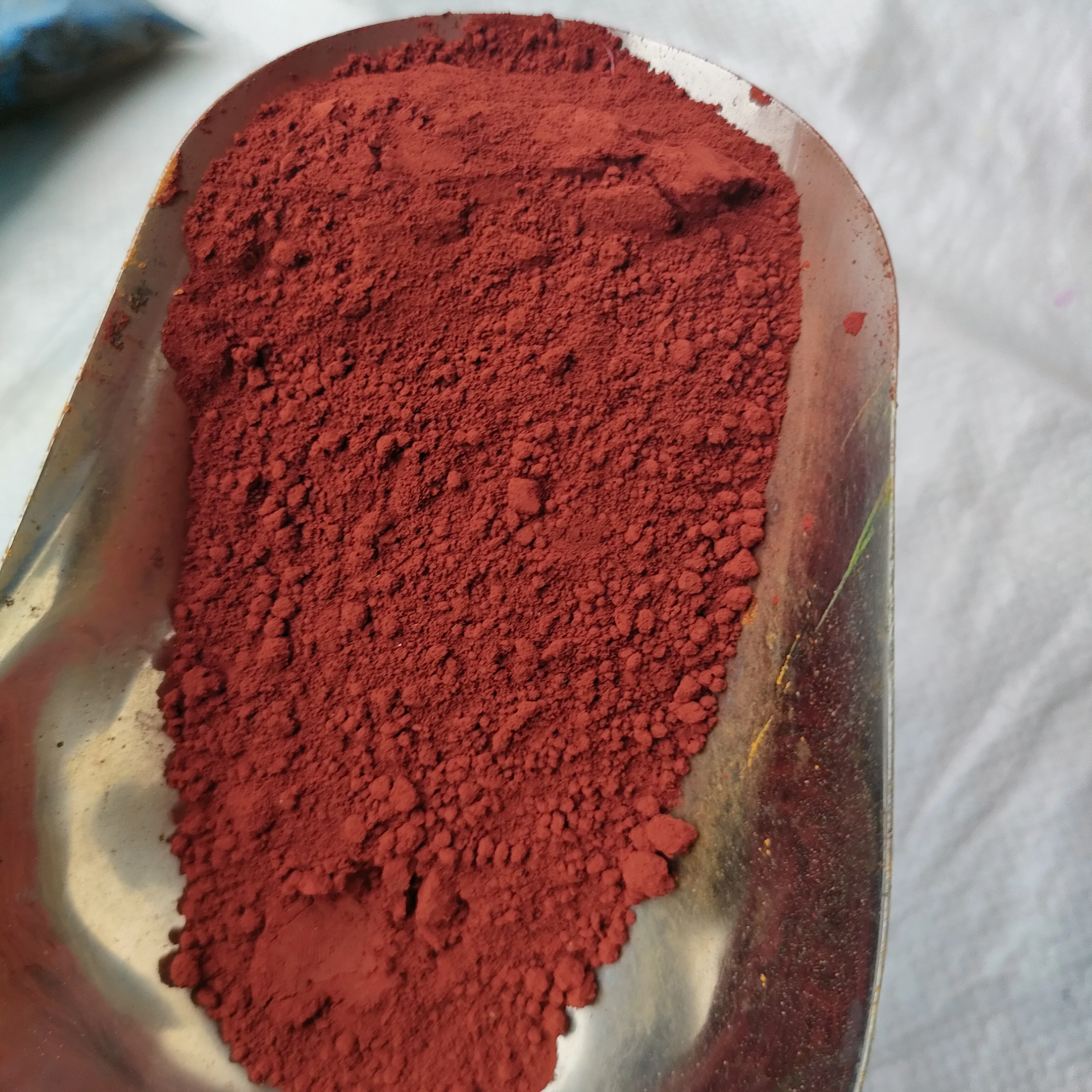 buy 25kg per bag roof tile pigment feo iron oxide orange powder iron oxide pigment for concrete paver block bricks