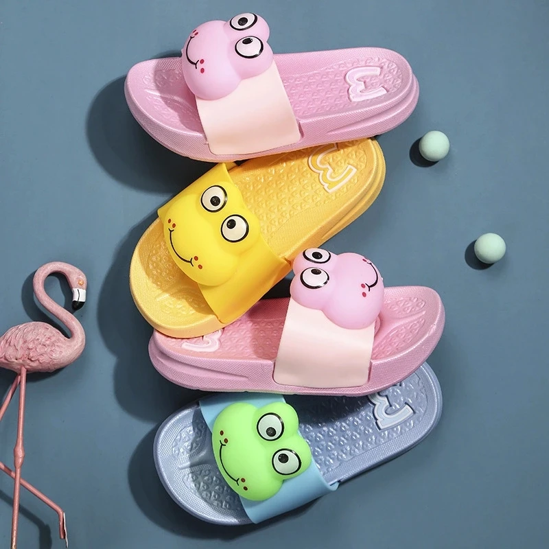 Best quality children house animated frog pattern slippers cartoon sandals summer for boys and girls